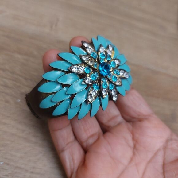 Enameled and Rhinestones Accented Flower Center Hinged Bangle Bracelet - Picture 2 of 4